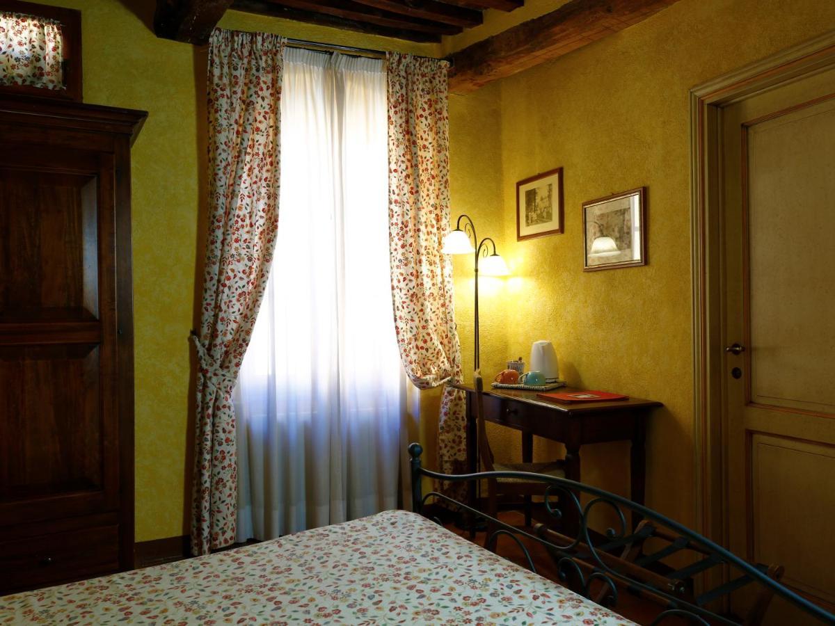 La Di Montisi *
