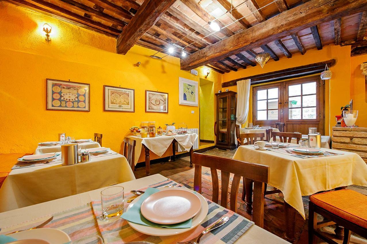 La Di Montisi Bed & Breakfast *